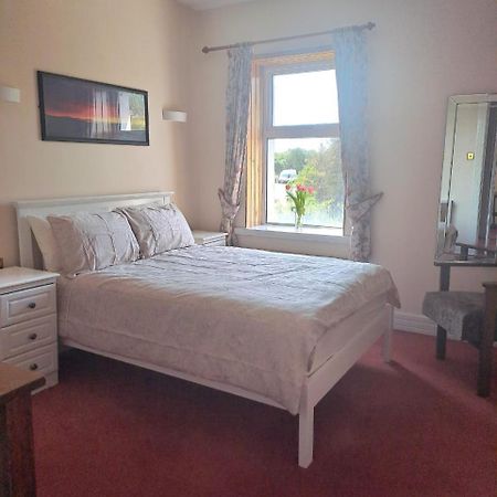 Teach Hudi Beag Bed & Breakfast Бънбег Екстериор снимка